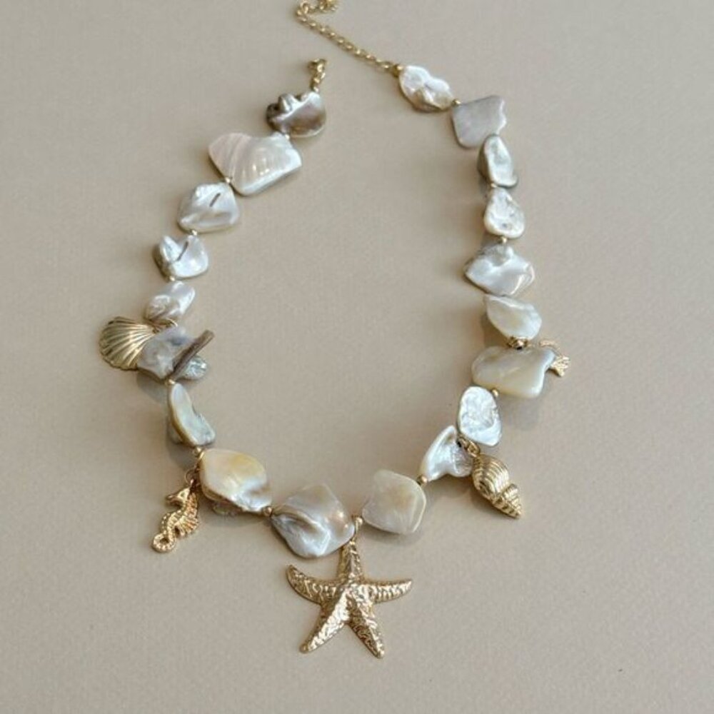 Seashell Necklace N1381 - Picture 3 of 6